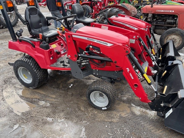 Massey Ferguson GC1725 Tractor & Loader