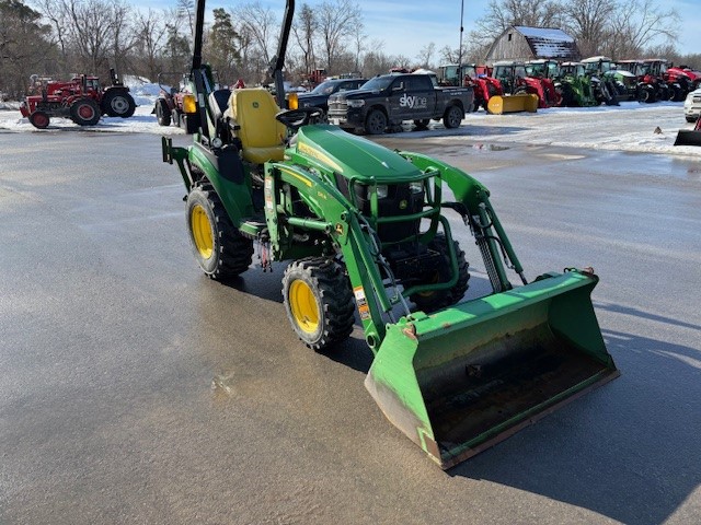 Tractors  John Deere 2025R Tractor Loader Backhoe Photo