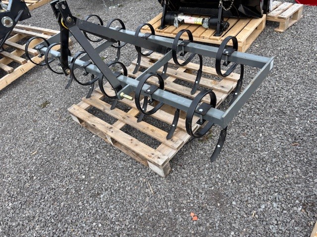 Tillage  Walco 11 Tine Cultivator Photo