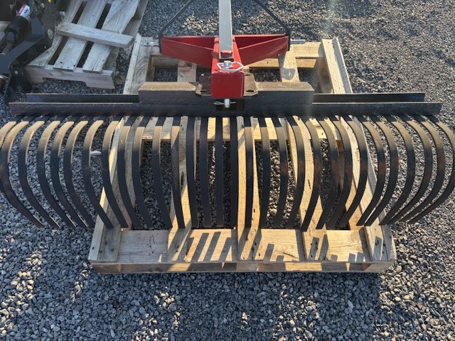 Walco 5 Foot Landscape Rake