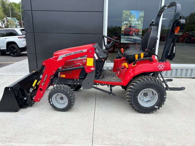Tractors  Massey Ferguson 1GC.23 Tractor & Loader Photo