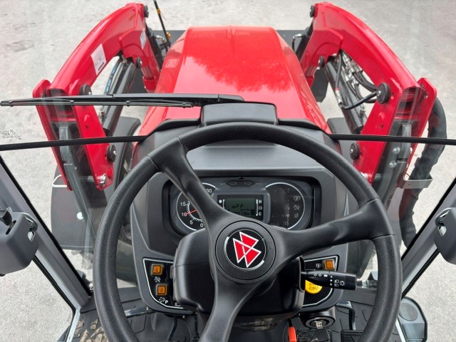 Tractors  Massey Ferguson 2M.60 H Tractor & Loader Photo