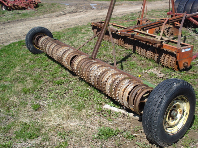 Tillage - Other  Ben Iron Packer Photo