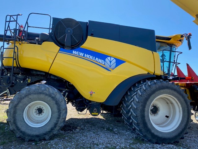 new holland cr7 90