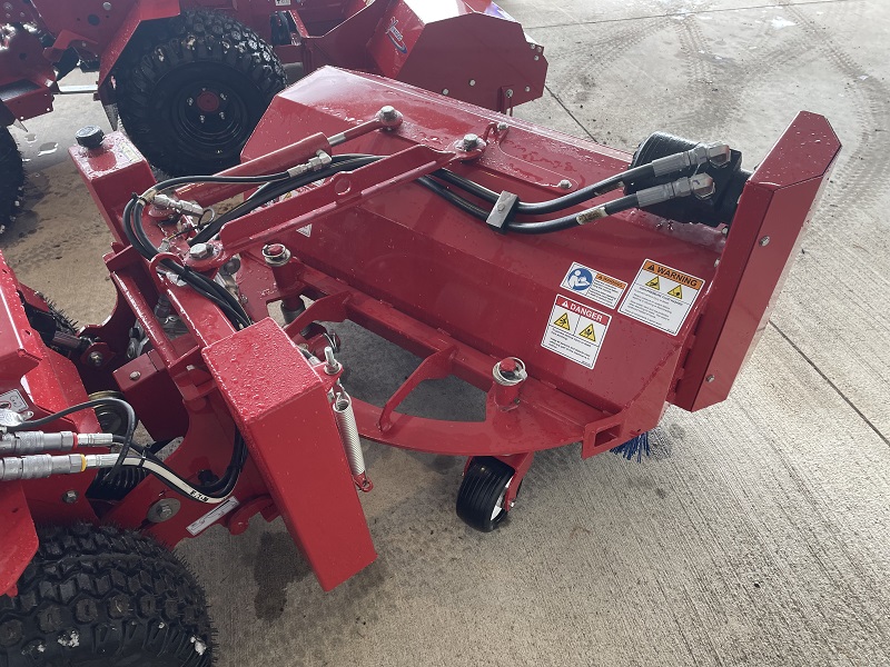 2021 VENTRAC NJ380 SIDEWALK SNOW BROOM