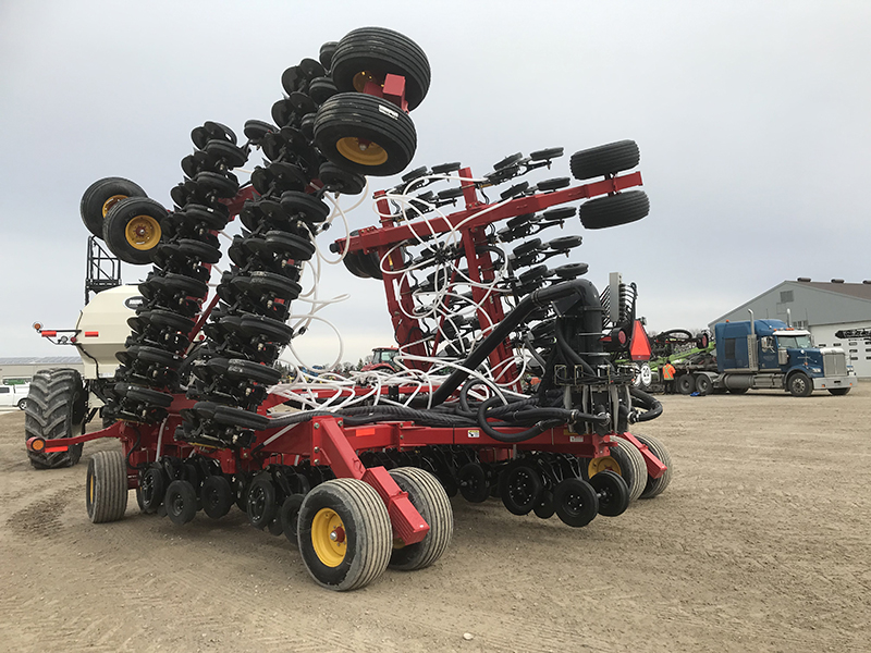 2021 BOURGAULT 3820-40 AIR DRILL WITH L8350 AIR CART