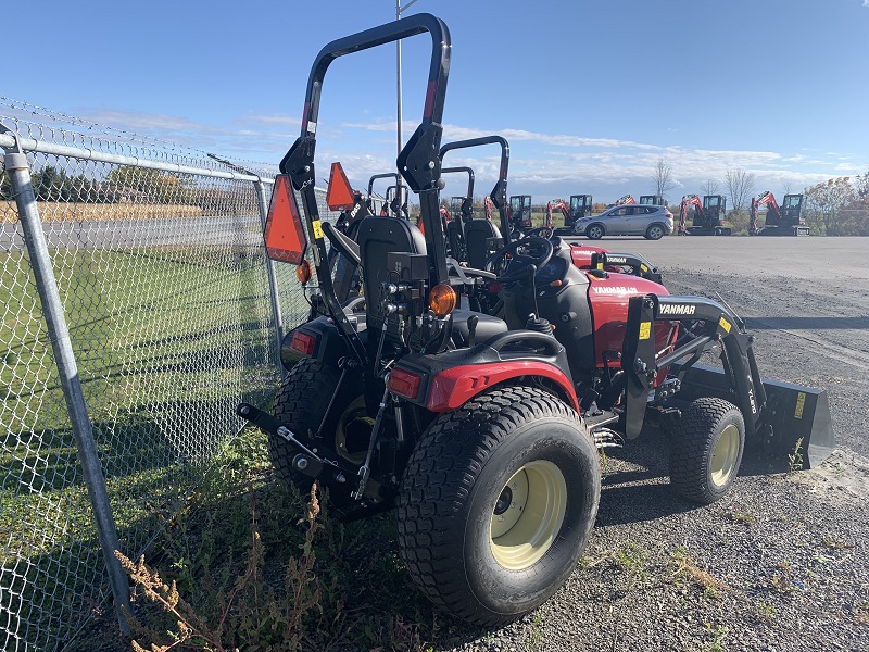 2022 YANMAR SA425 TRACTOR WITH LOADER AND MOWER