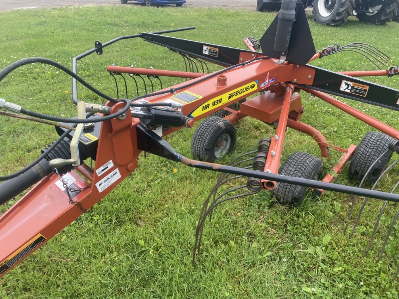 2022 PEQUEA HR939 HAYMAKER ROTARY RAKE ***SPECIAL PRICING***