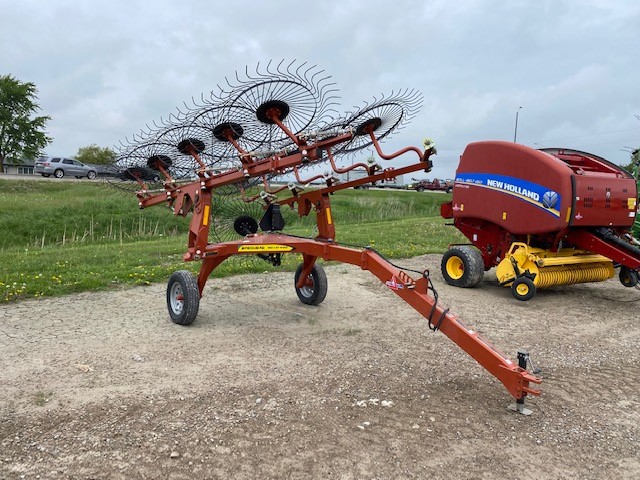 2022 PEQUEA MCR10 WHEEL RAKE