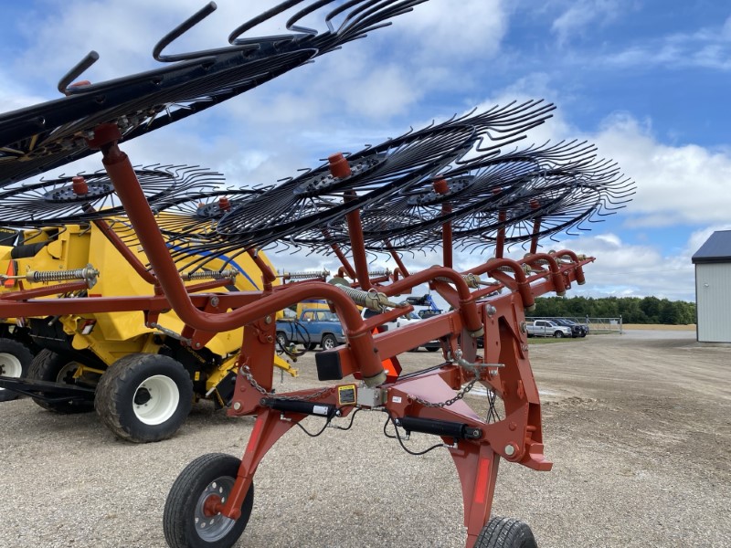 2022 PEQUEA MCR10 WHEEL RAKE ***SPECIAL PRICING***
