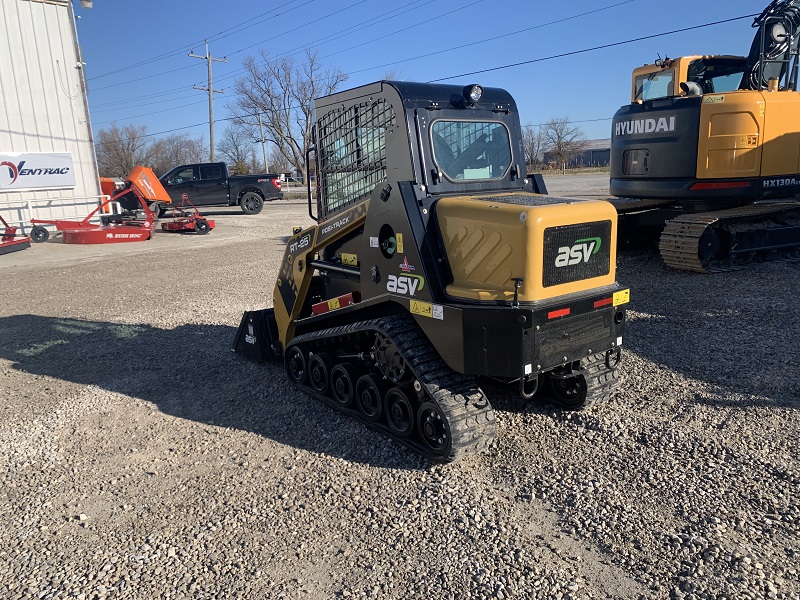 2023 RT-25 COMPACT TRACK LOADER