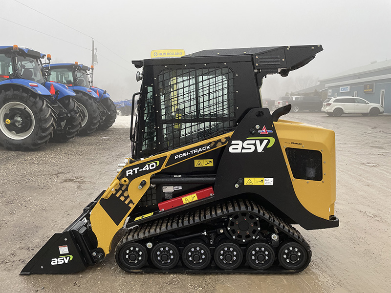 2023 RT-40 COMPACT RUBBER TRACK LOADER