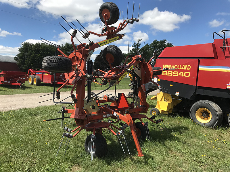 2022 PEQUEA TT6202 HAY TEDDER