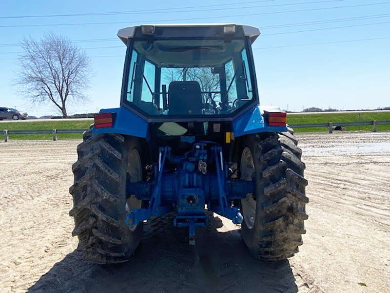 FORD NEW HOLLAND 8240 CAB TRACTOR WITH LOADER