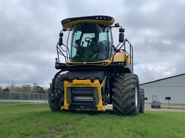 2023 NEW HOLLAND FR480 FORAGE HARVESTER ***CASH PRICE***