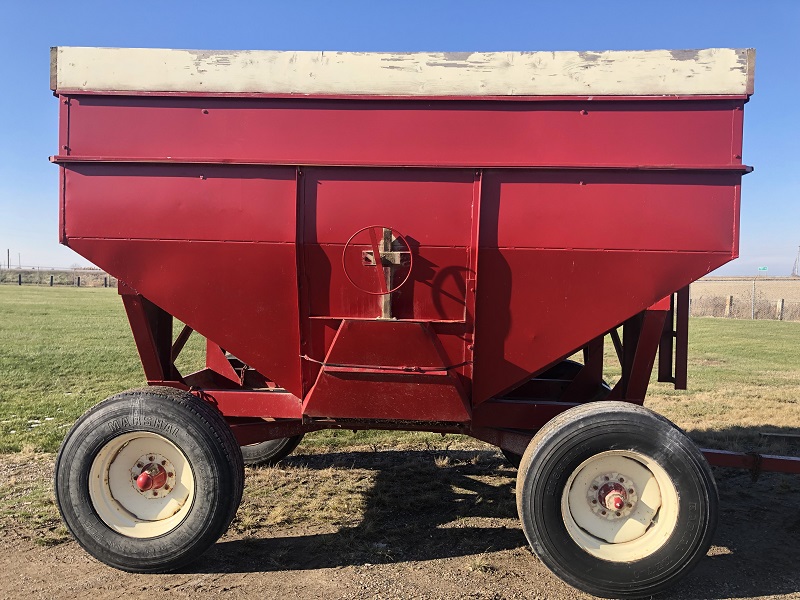 2000 J&M 375 GRAVITY BOX