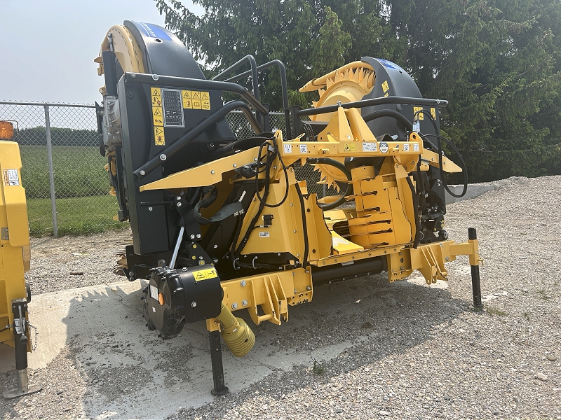 2023 NEW HOLLAND KEMPER 600 SFI 8 ROW CORN HEAD ***CASH PRICE***
