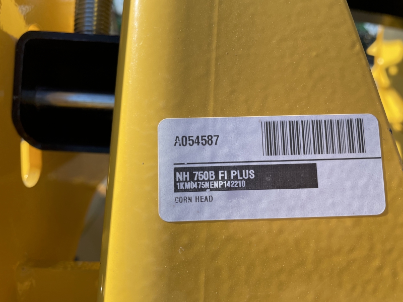 2023 NEW HOLLAND 750B SFI PLUS 10 ROW CORN HEAD ***CASH PRICE***