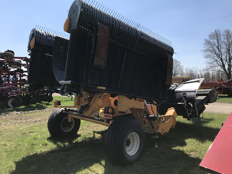 2014 OXBO 330 TRIPLE HEAD HAY & FORAGE WINDROW MERGER