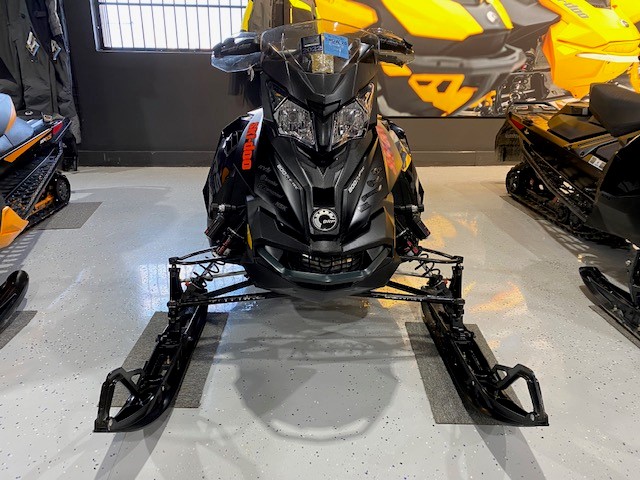 2015 SKI-DOO XRS 850 SNOWMOBILE