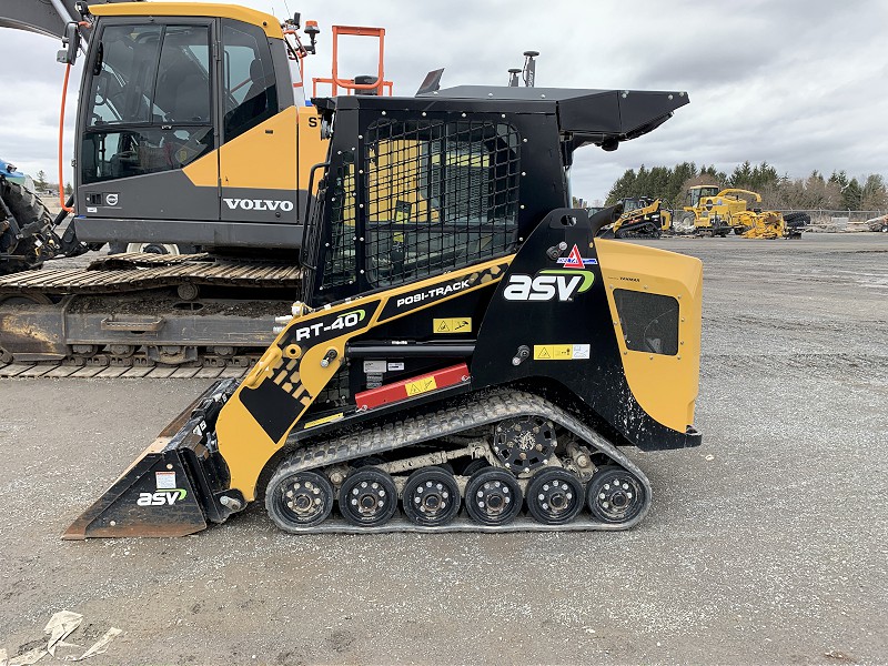 2023 RT-40 COMPACT TRACK LOADER