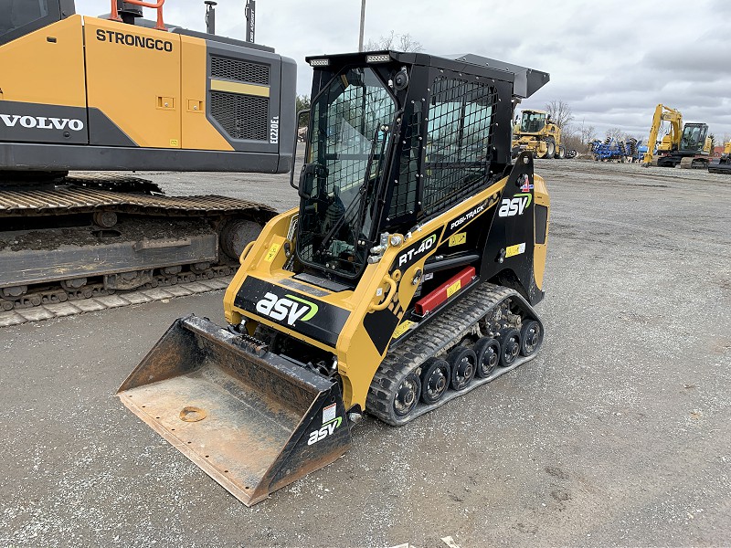2023 RT-40 COMPACT TRACK LOADER