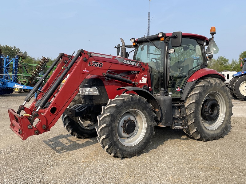 2011 CASEIH MAXXUM 125 TRACTOR AND LOADER