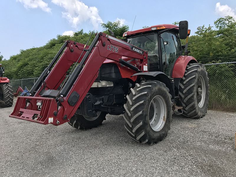 2015 CASE IH PUMA 185 TRACTOR WITH LOADER