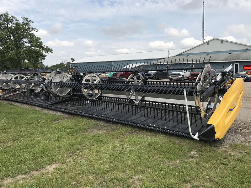 Delta Power Equipment 2024 MACDON FD240 FLEX DRAPER HEAD