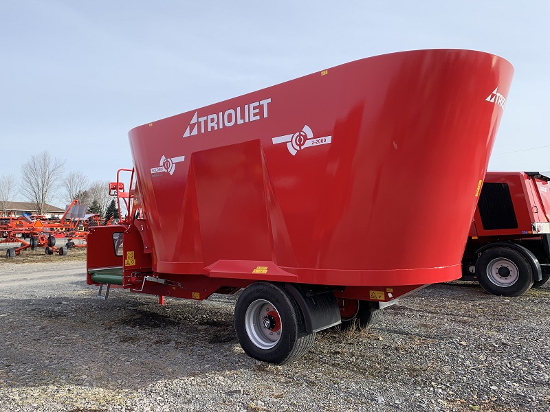 2023 TRIOLIET SOLOMIX 2 2000 VLH-B TMR FEED MIXER