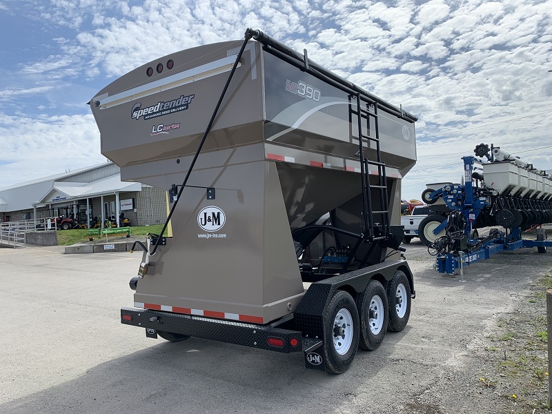 2024 J & M LC 390 SPEED TENDER