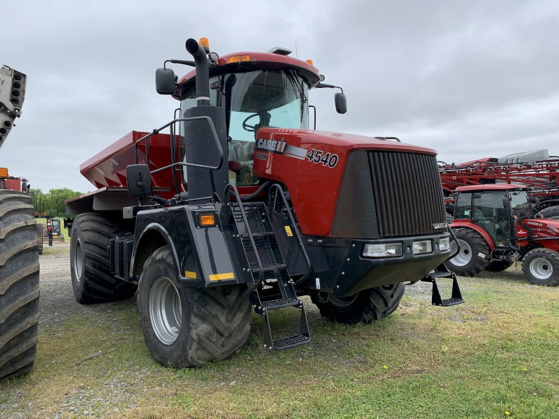 2023 CASE IH TITAN 4540 FLOATER WITH NEW LEADER NL5000 G5 SPINNER SPREADER