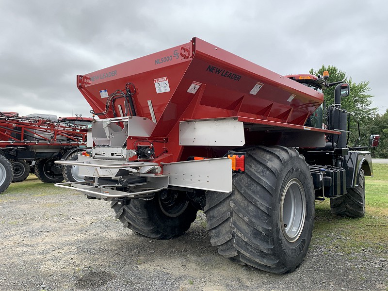 2023 CASE IH TITAN 4540 FLOATER WITH NEW LEADER NL5000 G5 SPINNER SPREADER