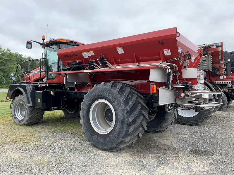 2023 CASE IH TITAN 4540 FLOATER WITH NEW LEADER NL5000 G5 SPINNER SPREADER