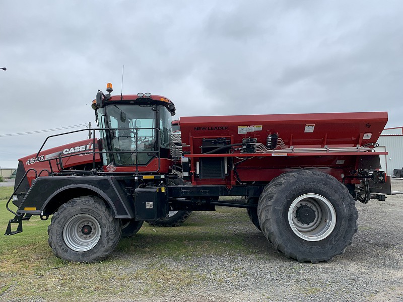 2023 CASE IH TITAN 4540 FLOATER WITH NEW LEADER NL5000 G5 SPINNER SPREADER