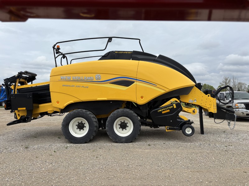 2024 NEW HOLLAND BIGBALER 330R PLUS BIG SQUARE BALER