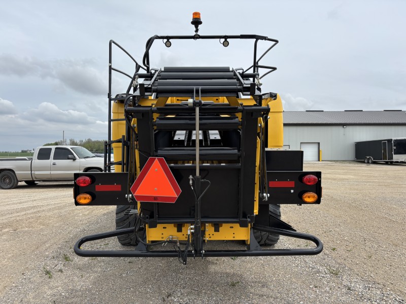 2024 NEW HOLLAND BIGBALER 330R PLUS BIG SQUARE BALER