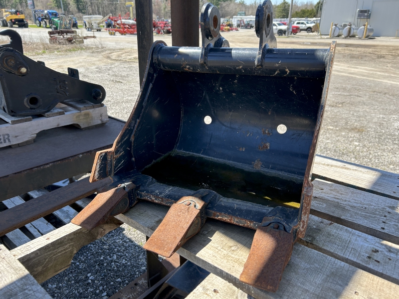 2021 YANMAR 18 INCH BUCKET