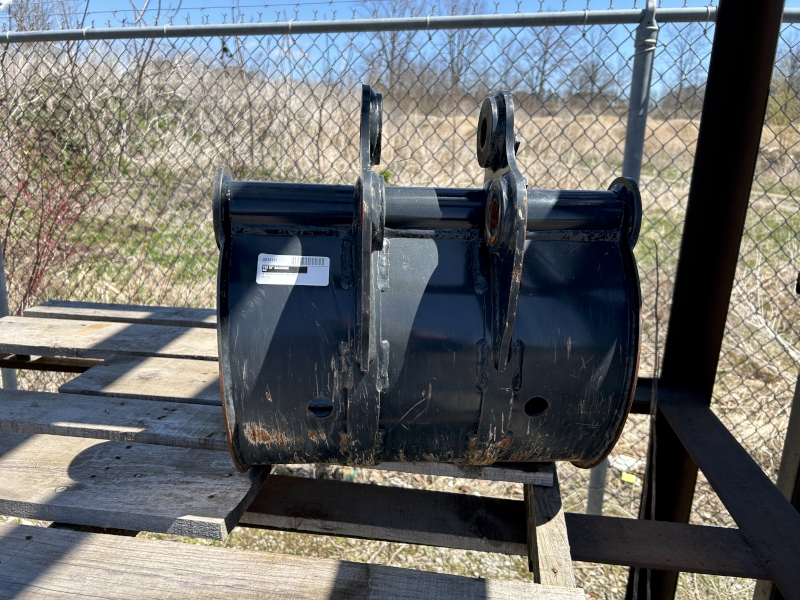 2021 YANMAR 18 INCH BUCKET