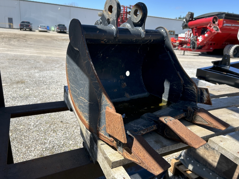 2021 YANMAR 18 INCH BUCKET