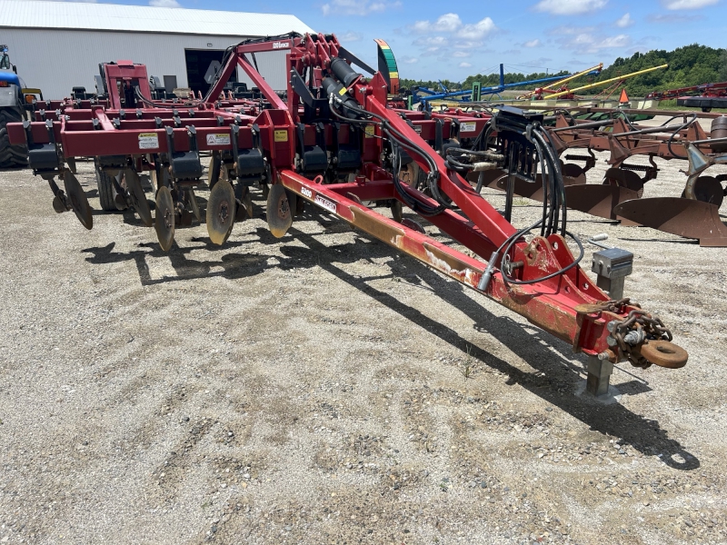 2017 SALFORD 5200 ENFORCER VERTICAL TILLAGE