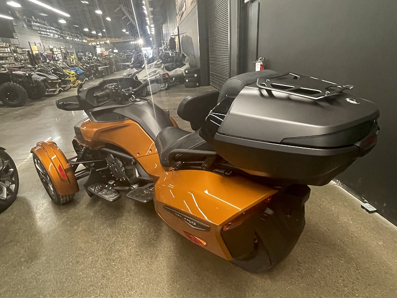 On-Road 3w Vehicles  2024 CAN-AM ON-ROAD SPYDER F3 LIMITED SPECIAL SERIES 3 WHEEL VEHICLE (MOTORCYCLE) Photo