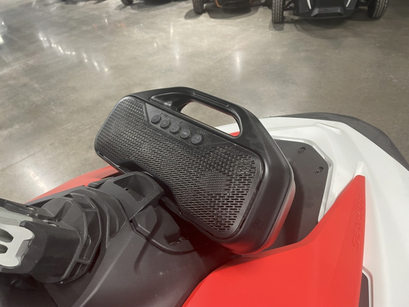 2024 SEA-DOO SPARK TRIXX 1UP PERSONAL WATERCRAFT WITH AUDIO