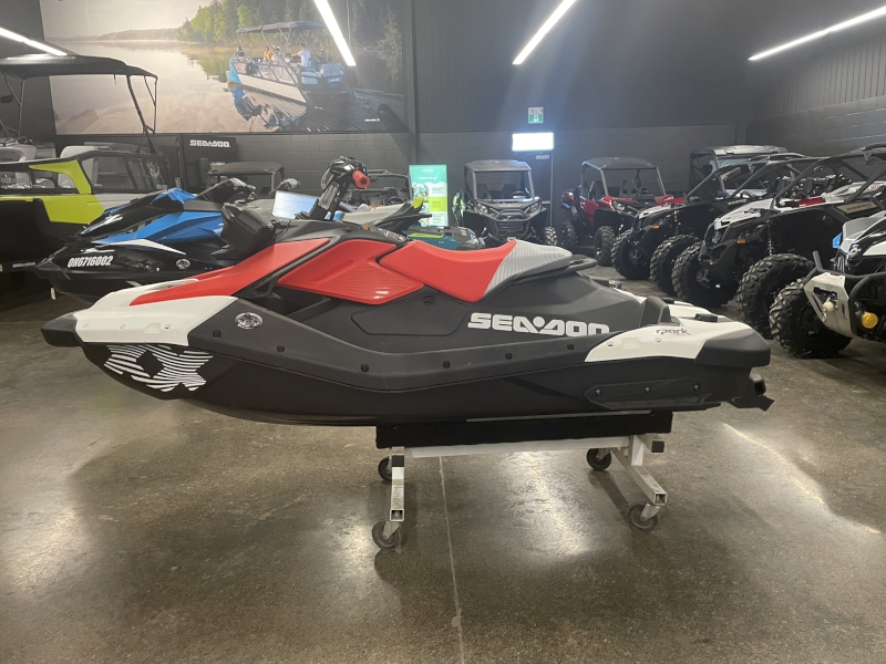 2024 SEA-DOO SPARK TRIXX 1UP PERSONAL WATERCRAFT WITH AUDIO