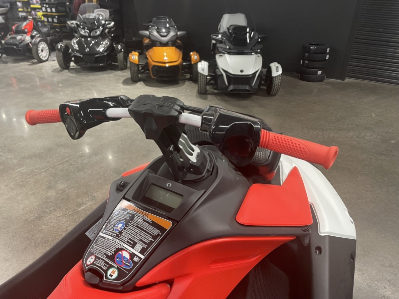 2024 SEA-DOO SPARK TRIXX 1UP PERSONAL WATERCRAFT WITH AUDIO