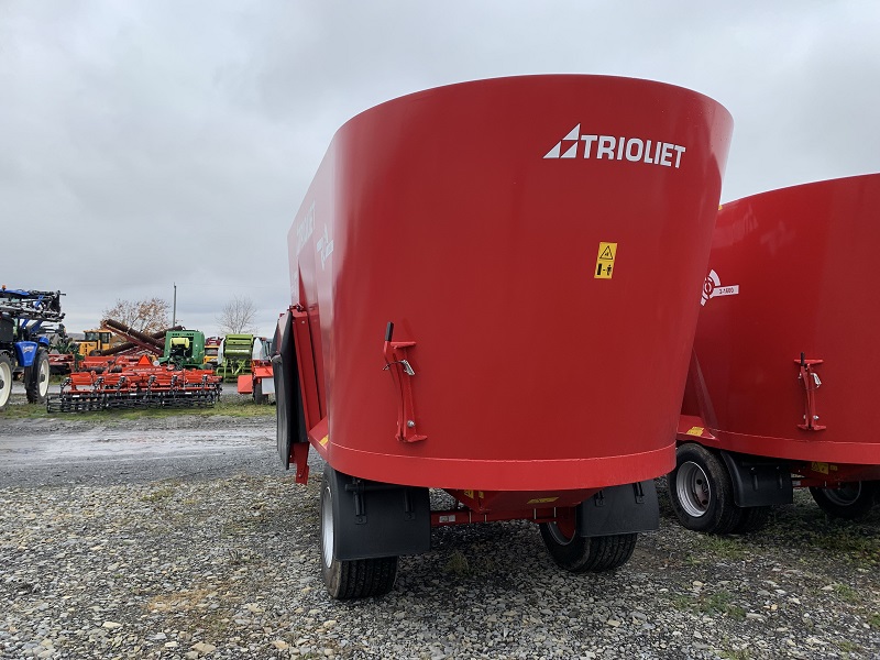 2023 TRIOLIET SOLOMIX 2 1800 ZK TMR FEED MIXER