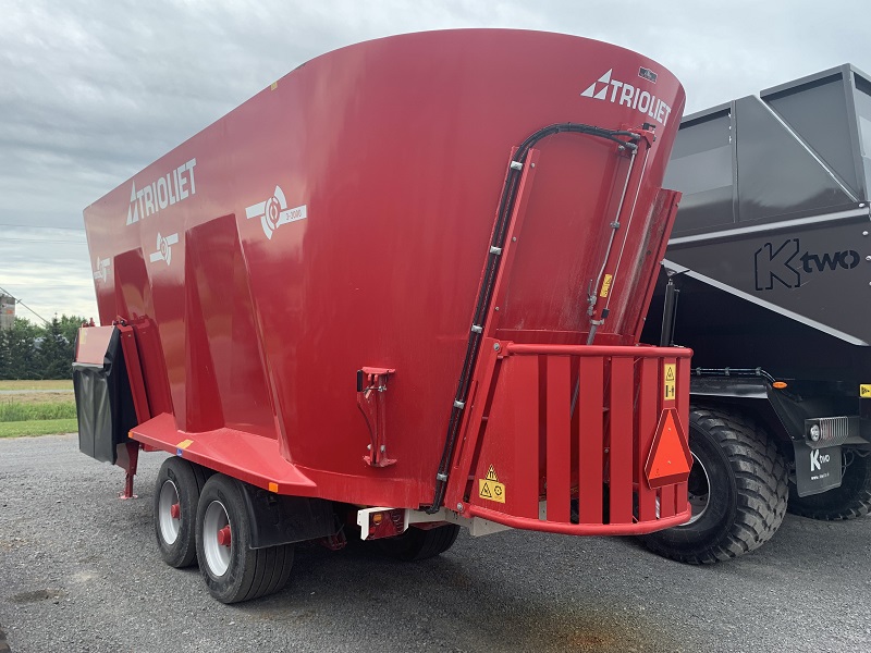 2023 TRIOLIET SOLOMIX 3 3000 ZKT TMR FEED MIXER