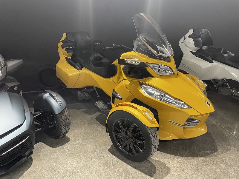 2013 CAN-AM SPYDER ROADSTER RT-S 3 WHEEL ON-ROAD VEHICLE (MOTORCYCLE)