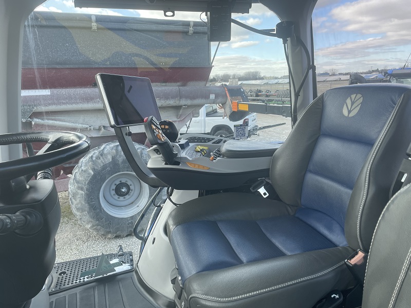 2021 NEW HOLLAND T8.435 AUTOCOMAND TRACTOR