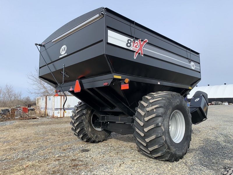 2024 J & M 812-18 X-TENDED REACH GRAIN CART